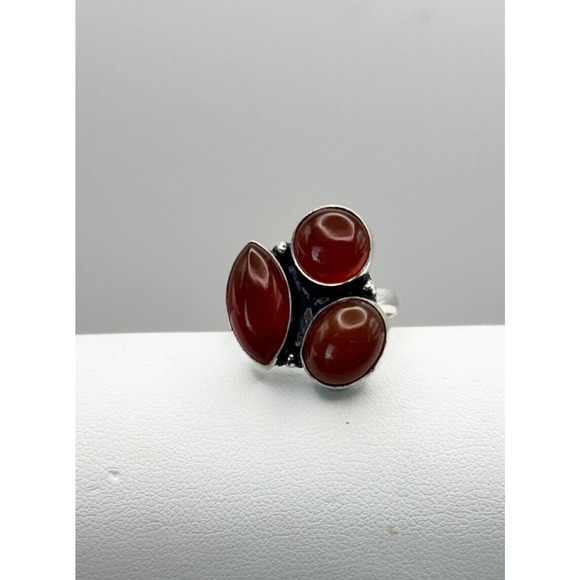 Carnelian Garnet 3 Stone Ring .925 Stone Ring Sz 8 - 5.83 Grams - Picture 2 of 4